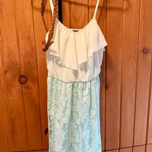 Lace dress with belt